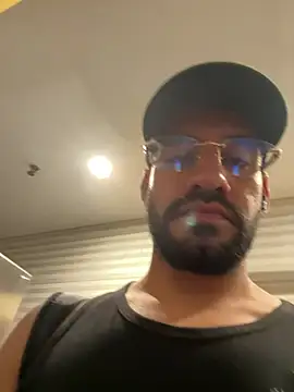 Leon__Hart_ webcam
