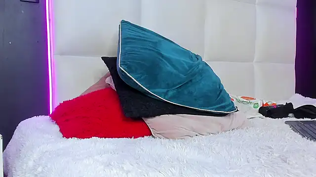 Gigi_duran webcam