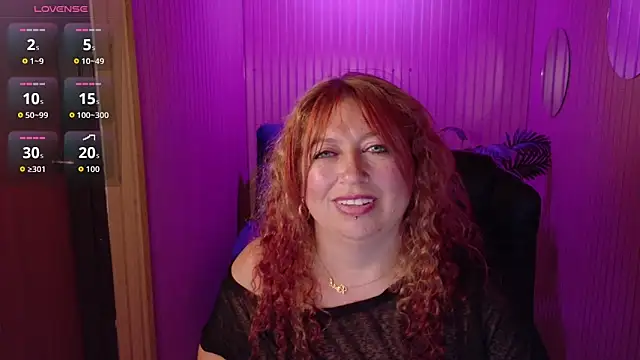 MilfArlet webcam