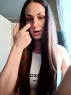 LunaCrystall webcam