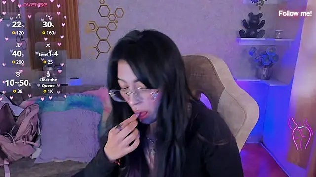 mia_smoke_ webcam