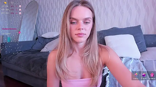 CharliSweet webcam