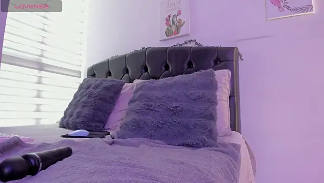 amaranthaa1 - Amaranthaa1's free webcam - UK Sex Cams