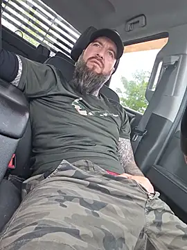 Beardedtattood webcam