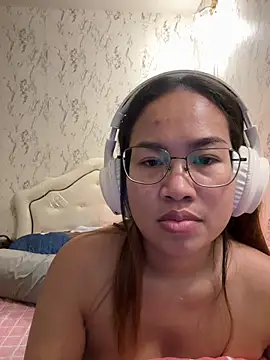 Ponthip webcam