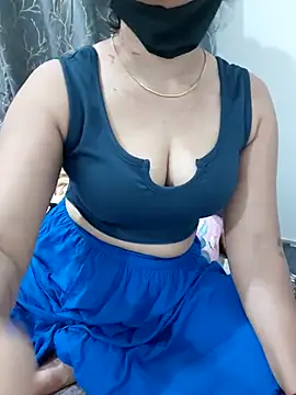 Aarti909090 webcam