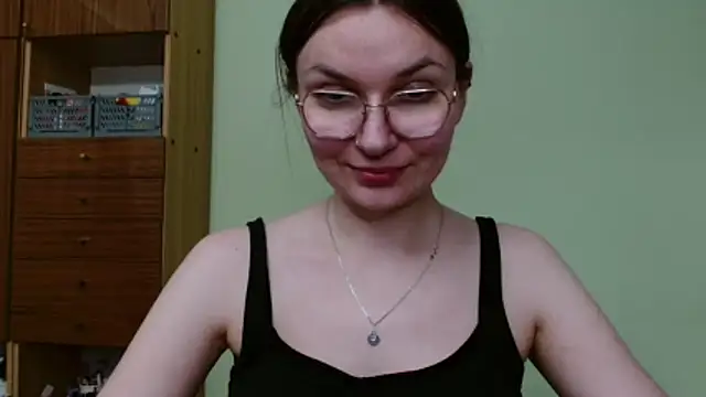 LooveELLYx webcam