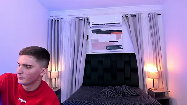 Funny_GirlsW webcam
