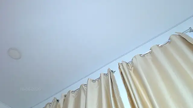 Emma_hassani webcam