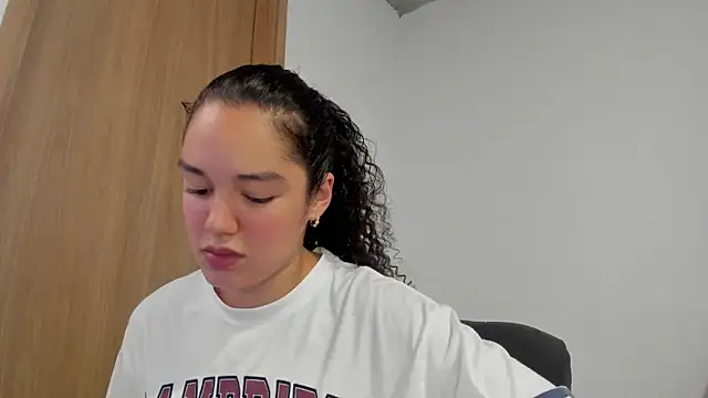 MiaRouseex webcam