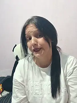 simmy14321 live cam on StripChat