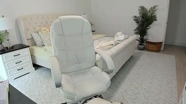 Vika73 webcam