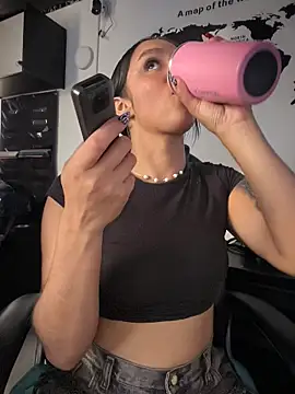 Isabella-Teen webcam