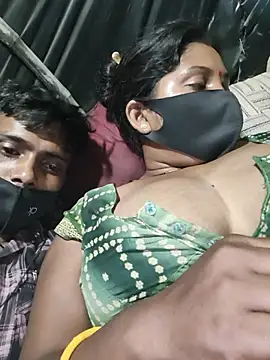Indiandesicouple155 webcam