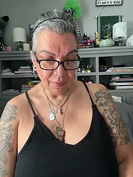 dieseldame1313 webcam