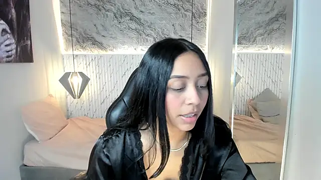 Esmeralda__18 webcam