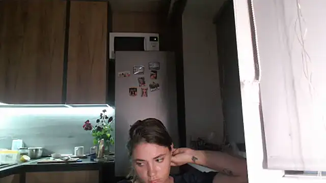 delightful_sofi webcam