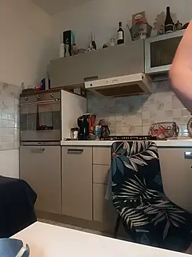 bear_skinny webcam