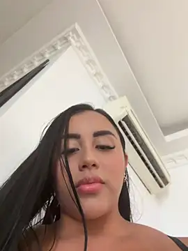 emily-Hornyy webcam