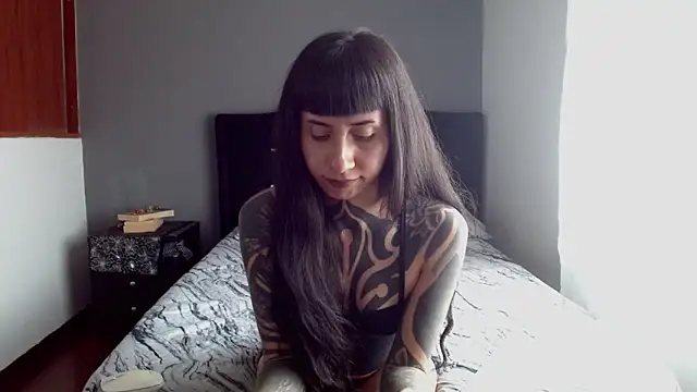 Emilia_1995 webcam