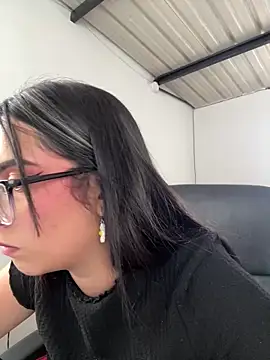 Kloenovoa- live cam on StripChat