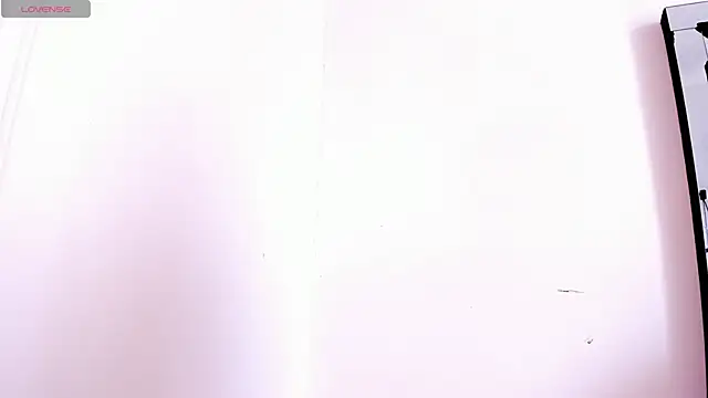 Anniewine_ webcam