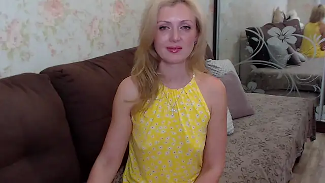 Ninochka87 live cam on StripChat