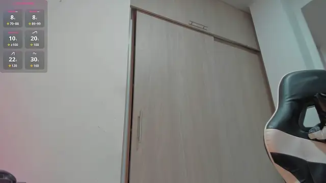 Axel__Blaze live cam on StripChat
