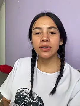 Marianahb-e live cam on StripChat