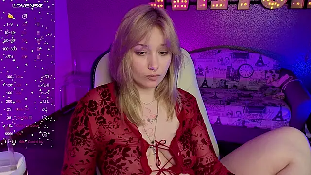 Eridabytrend live cam on StripChat