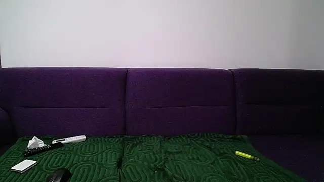 Julianna68 webcam