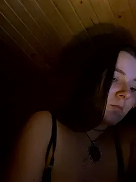 mewKate webcam