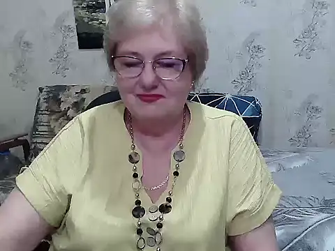 Renata62011 live cam on StripChat