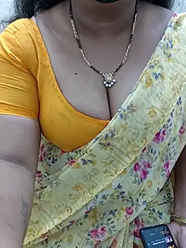 luci-queen webcam