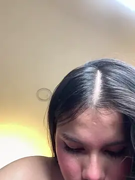 violettabond live cam on StripChat