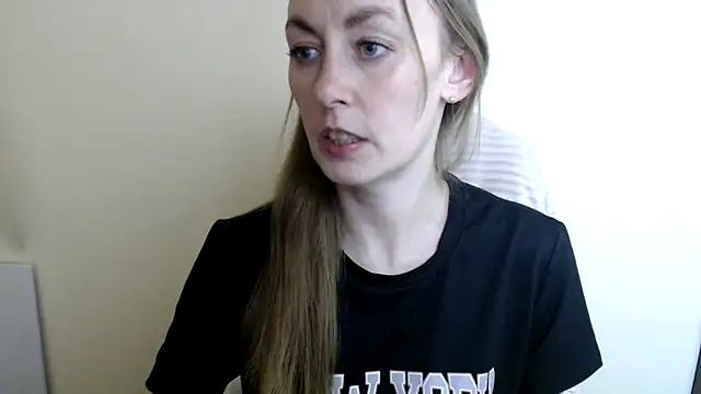 LiaSeass_ webcam