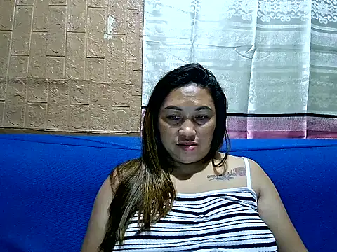 Lonely_Heart webcam
