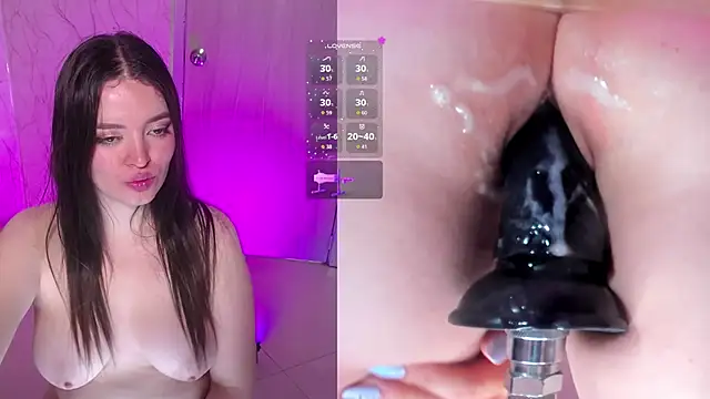 OliviaHalley live cam on StripChat