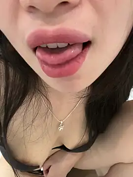 Watch Lilyy_babyy live on EroticFlix - High definition streams