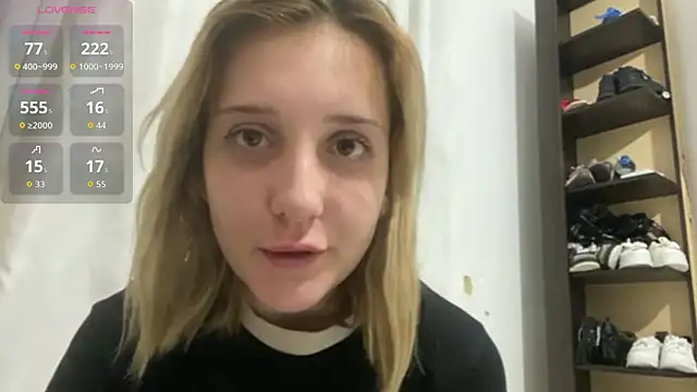 Jessiebest live cam on StripChat