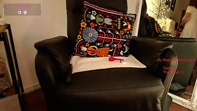 GingerAleMILF webcam