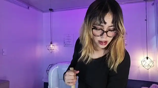 NinaSakura_Eup webcam
