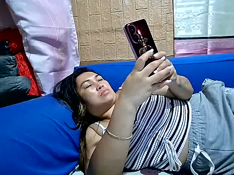 Lonely_Heart webcam