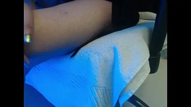 LivDiya live cam on StripChat