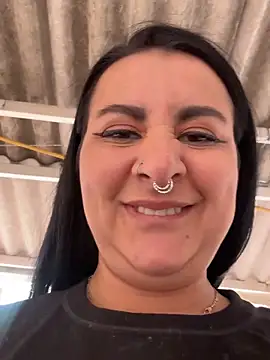 Abril_Luv webcam