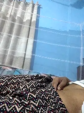 124pakhi webcam
