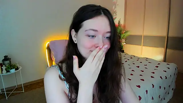 AlluringLookk webcam