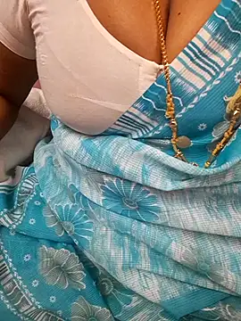 tamil_ammani (F milf) - Boobs show😜😜😝🥰🔥🔥🔥