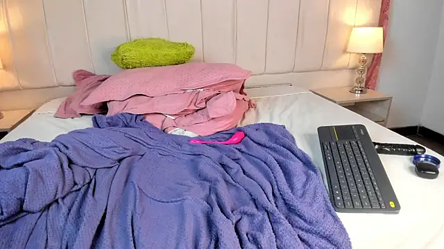 mia__gv webcam