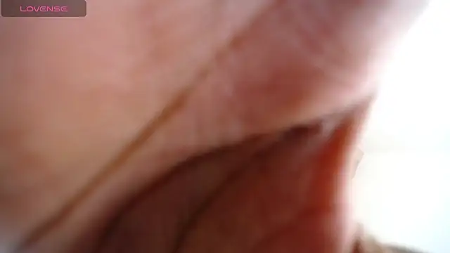 DAPHNE_doll webcam